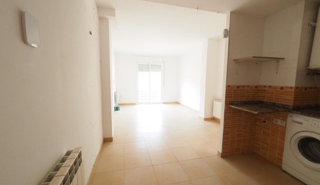 SE VENDE DÚPLEX EN RODA DE BERA_3