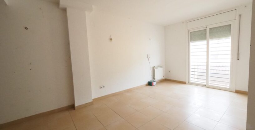 SE VENDE DÚPLEX EN RODA DE BERA_1