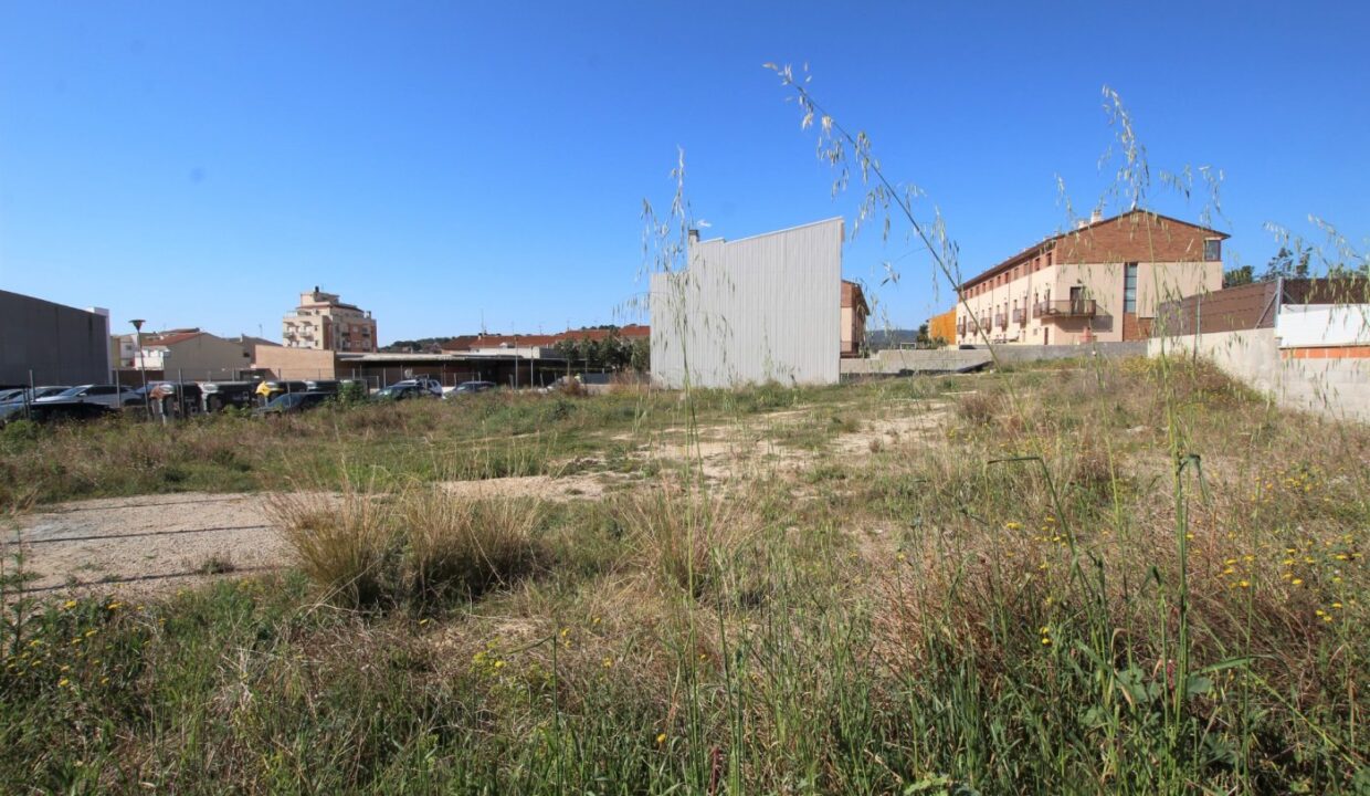 SOLARES CASAS ADOSADAS EN JANÉ PARERA