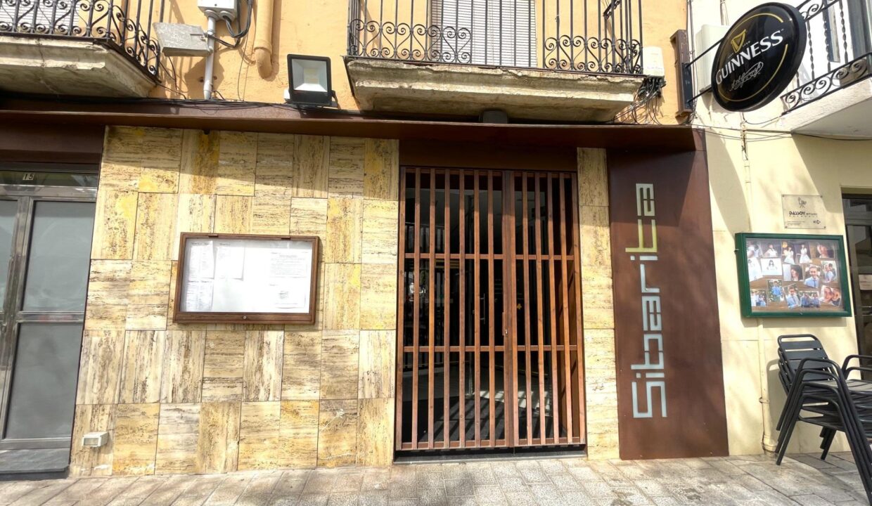 Se Vende Edificio con el Restaurante SIBARITA en la mejor zona de la Ràpita_1