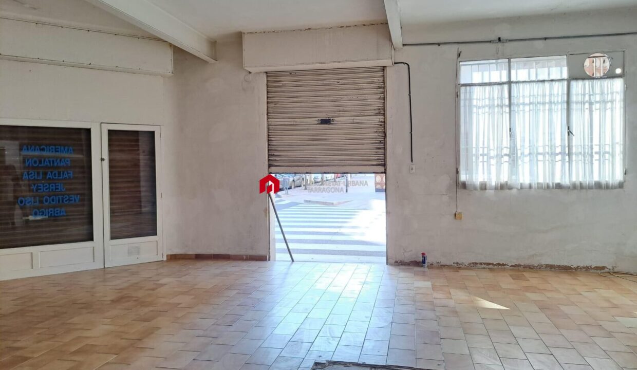 Se alquila LOCAL COMERCIAL en zona TEMPLE de TORTOSA_1