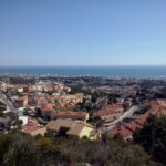 TERRENO CON VISTAS AL MAR Y A LA BAHÍA._1