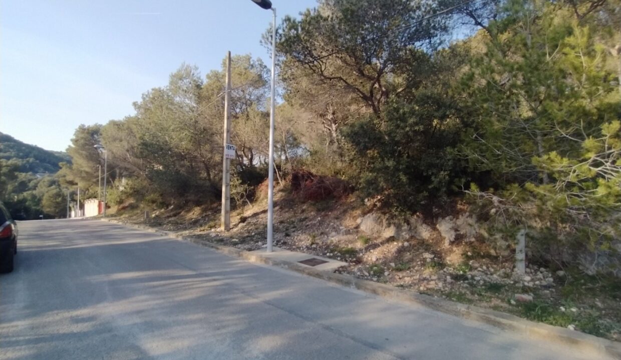 TERRENO URBANO A LA VENTA DE 994M2 EN CALAFELL URBANIZACIÓN MAS ROMEU_5