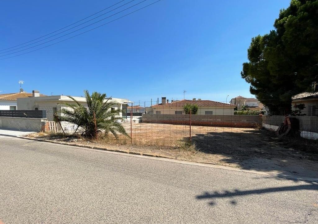 Terreno llano urbanizable en Banyeres del Penedes_2