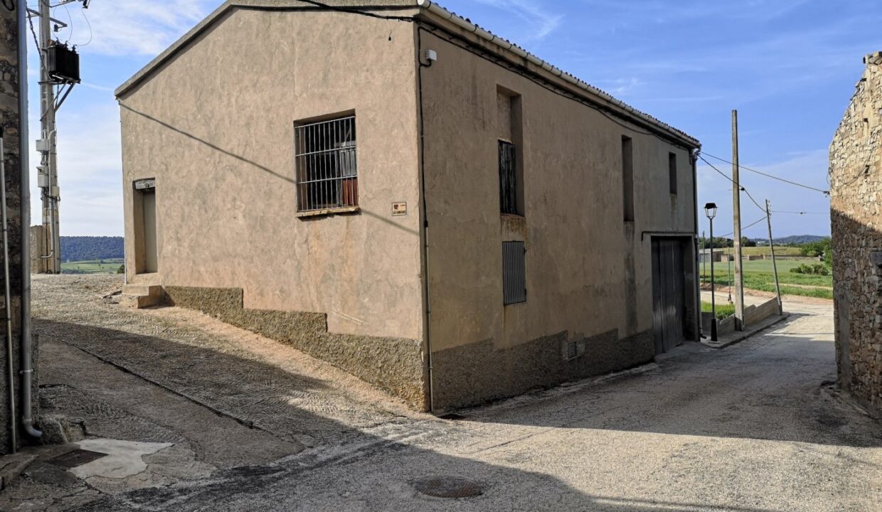 VENTA ALMACÉN TIPO NAVE EN STA. COLOMA DE QUERALT ZONA POBLA DE CARIVENYS 236M2!!_1