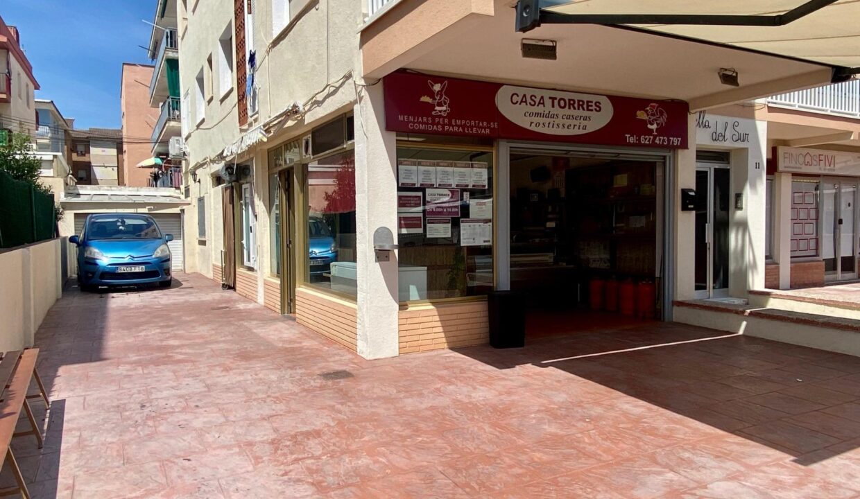 VENTA DE LOCAL COMERCIAL EN PLENO RENDIMIENTO EN CUNIT PLAYA_2