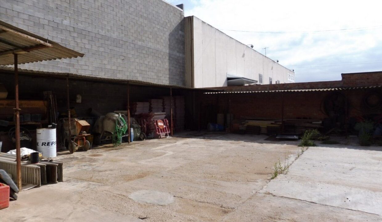 VENTA DE NAVE INDUSTRIAL EN SANTA OLIVA (TARRAGONES)._3