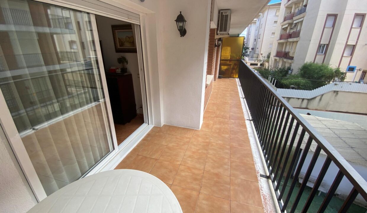 VENTA DE PISO 3 HABITACIONES EN SEGUR DE CALAFELL - A TAN SOLO 350 MTS DE LA PLAYA_2