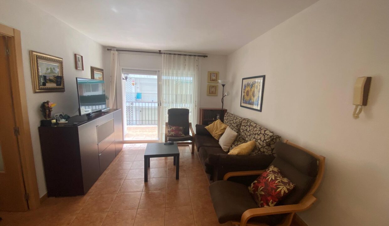 VENTA DE PISO 3 HABITACIONES EN SEGUR DE CALAFELL - A TAN SOLO 350 MTS DE LA PLAYA_3