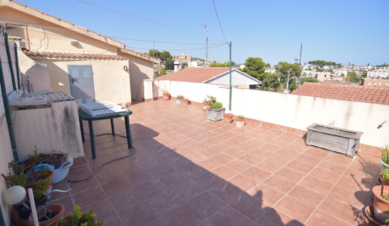 Venta de Piso de dos dormitorios con terraza en Segur de Calafell_3