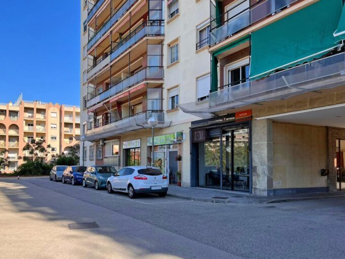 Venta de almacén en Plaza Generalitat._1