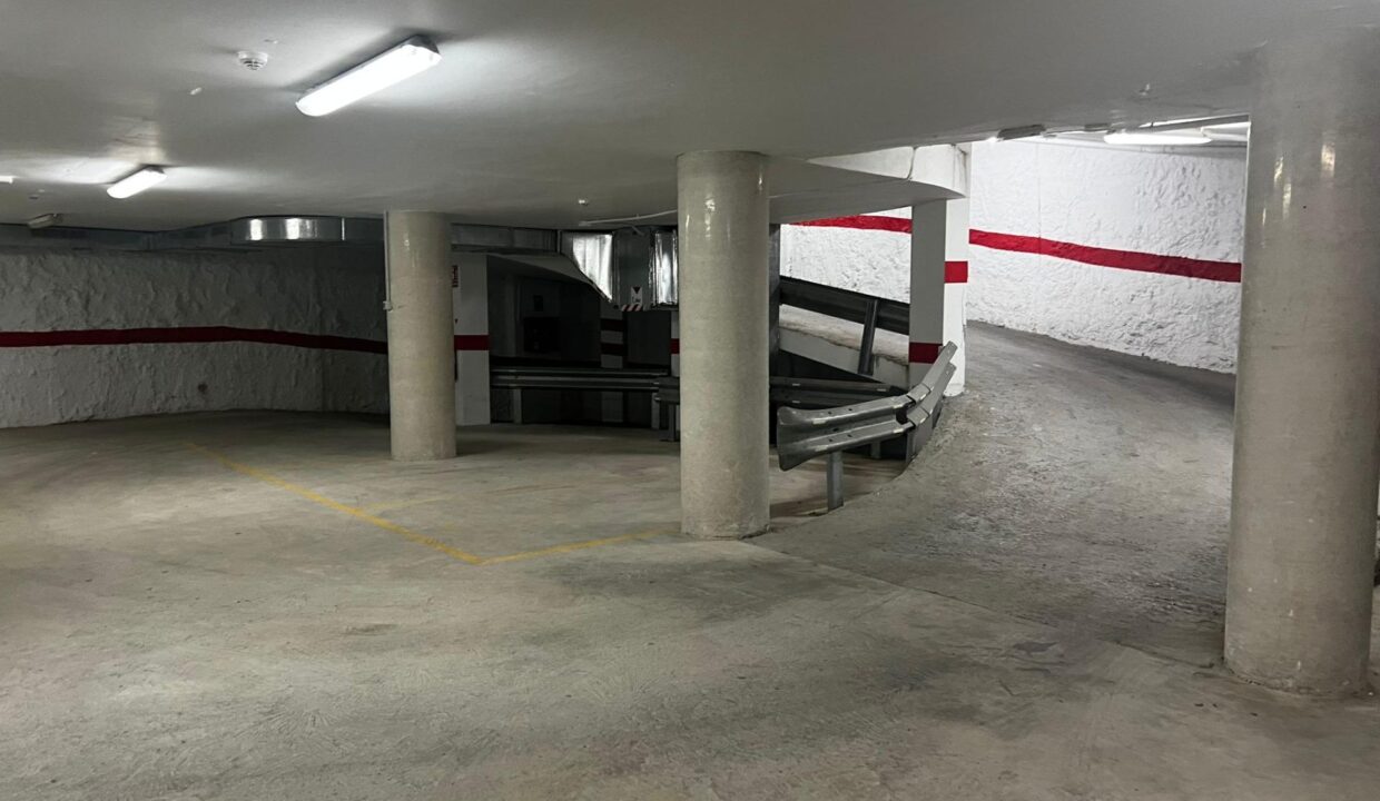 ¡Alquiler de plazas de Parking en el Centro de Cambrils!_5