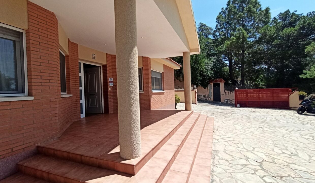 ¡Descubre el hogar de tus sueños en Castellvell del Camp!_4