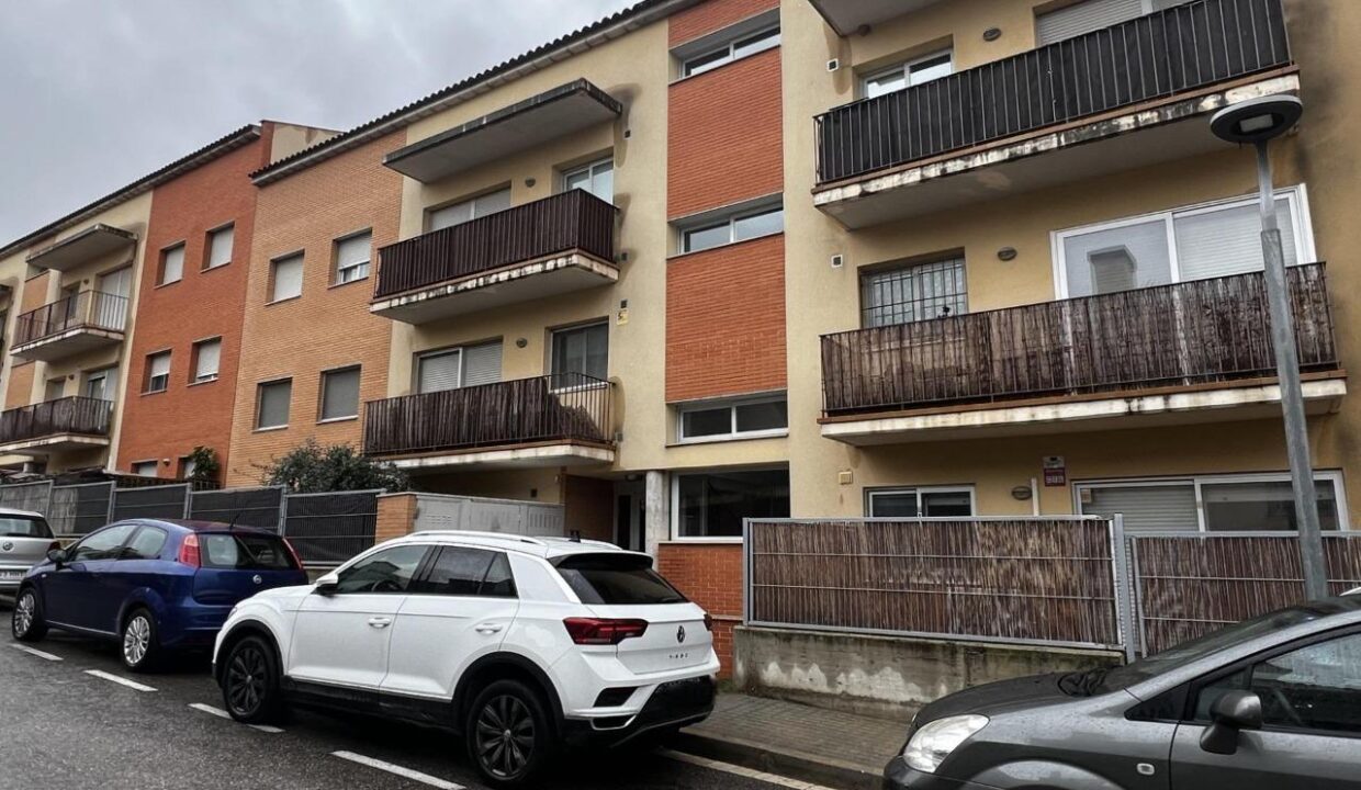 ¡Gran Oportunidad en Puigpelat! Vivienda en Calle Pere Ramon Sacosta_1