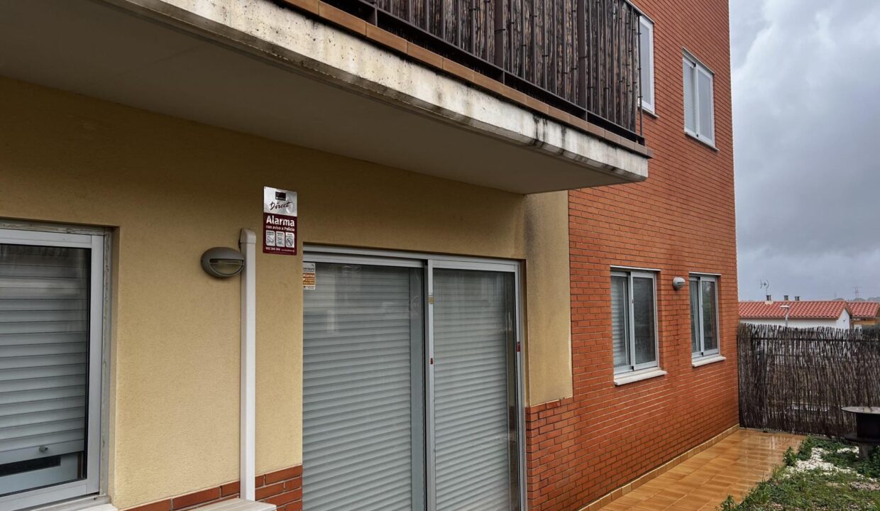 ¡Gran Oportunidad en Puigpelat! Vivienda en Calle Pere Ramon Sacosta_5