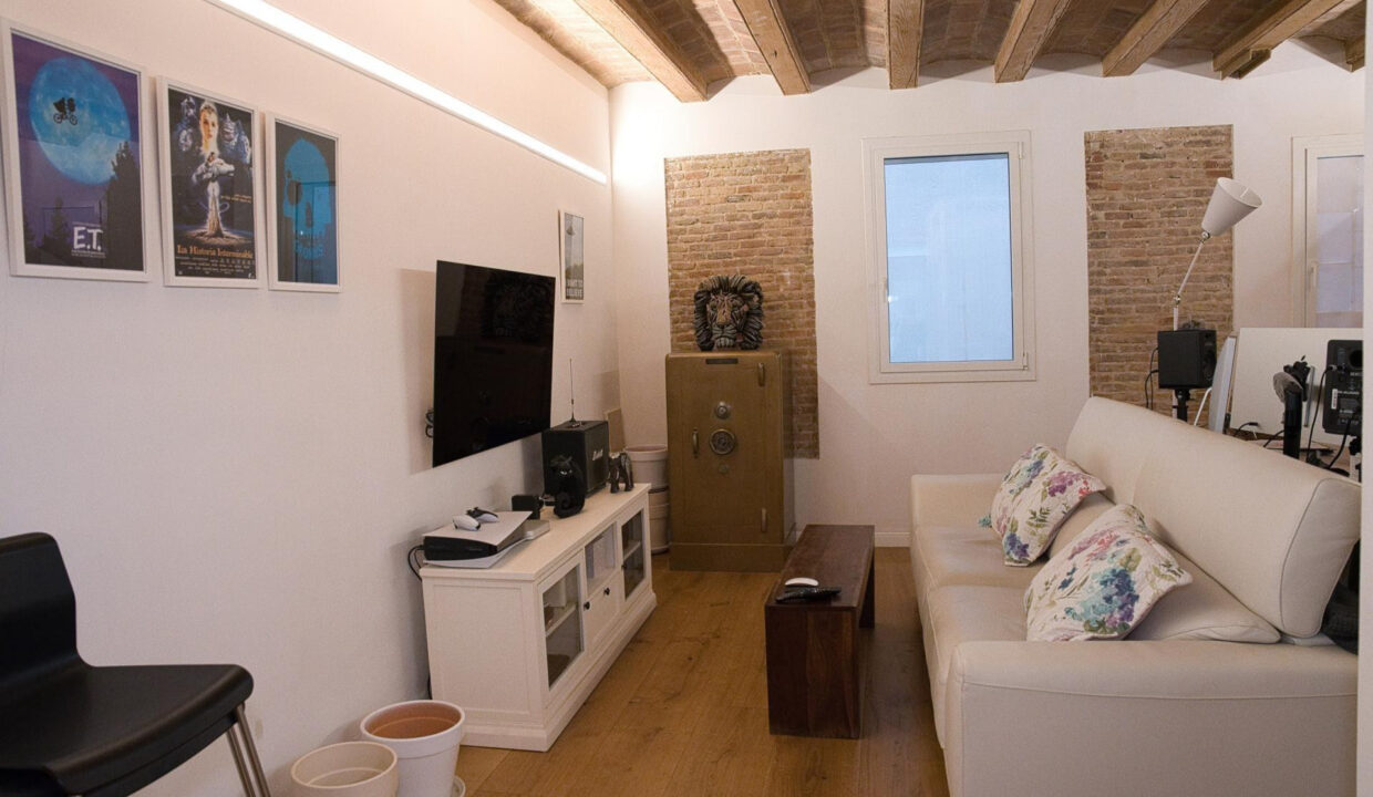 ¡INCREIBLE OPORTUNIDAD DE TRIPLEX EN SANT ANTONI / EIXAMPLE/_1