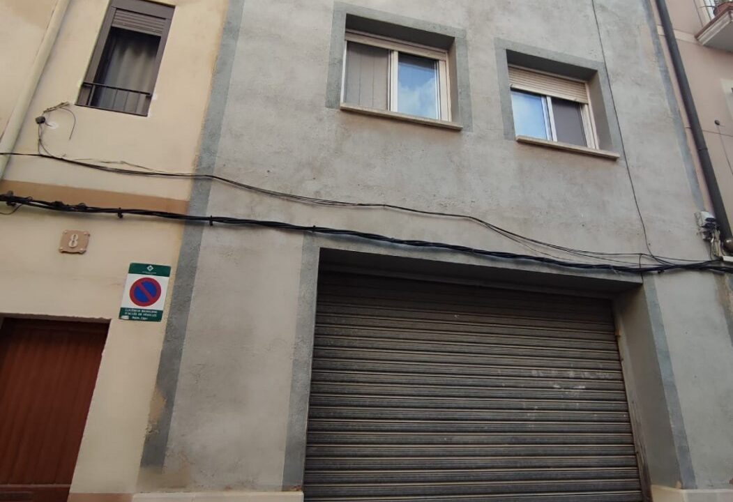 ¡LOCAL COMERCIAL/APARCAMIENTO EN EL CENTRO DE REUS!_2