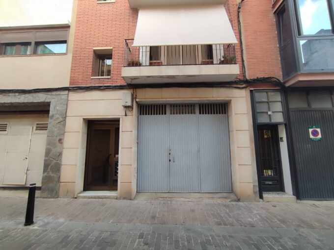 ¡LOCAL COMERCIAL/APARCAMIENTO EN EL CENTRO DE REUS!_1