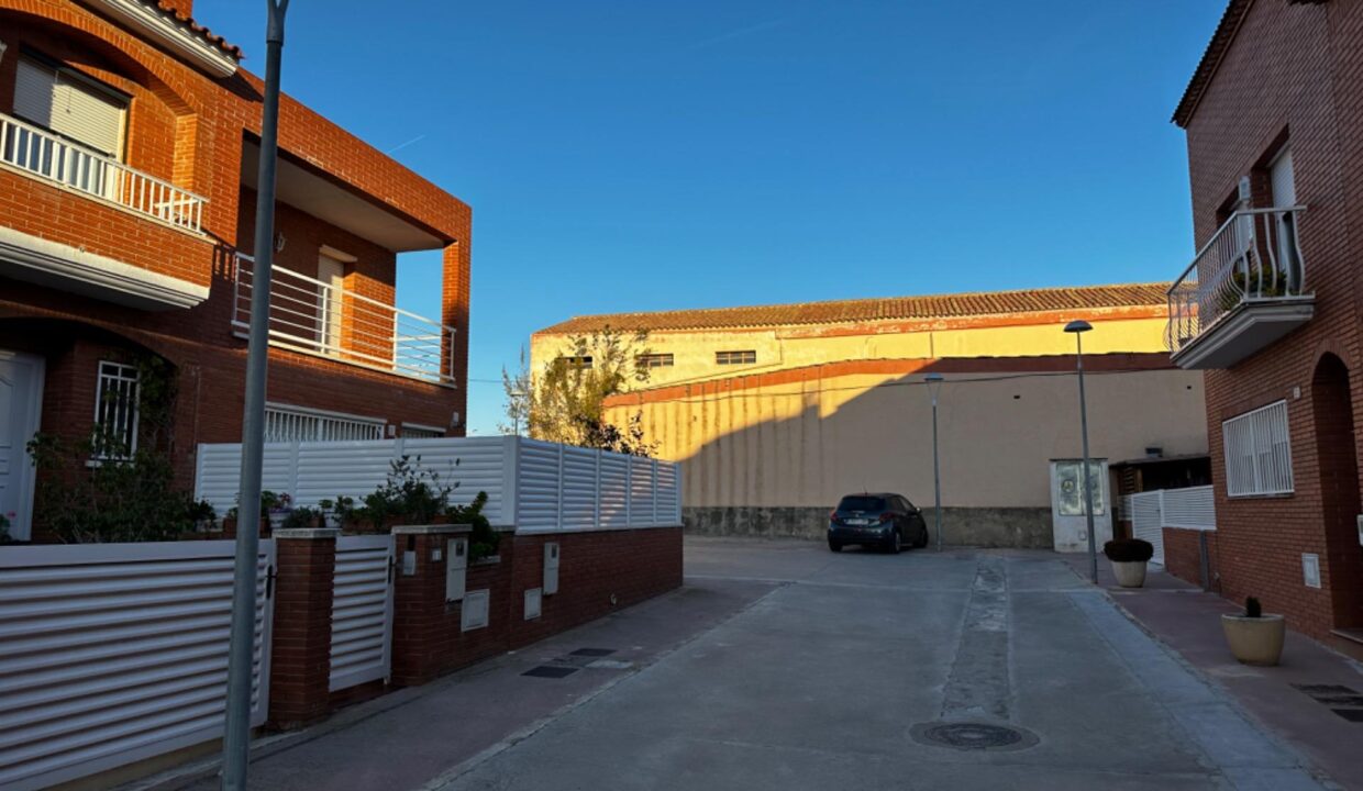 ¡Oportunidad única!   Se vende parcela de 120 m² en la exclusiva zona del Sindicat de Calafell._4