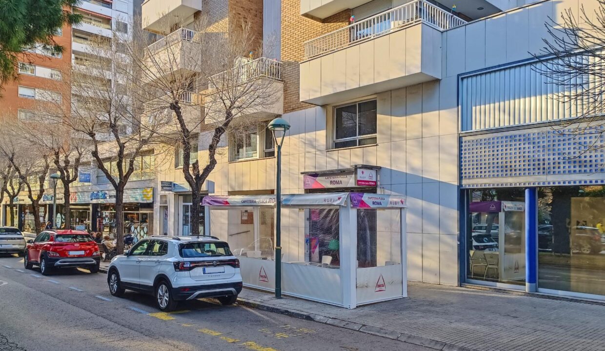 ¡Tu Oficina Perfecta en Tarragona! Espacio y Comodidad en la Avenida Roma_1