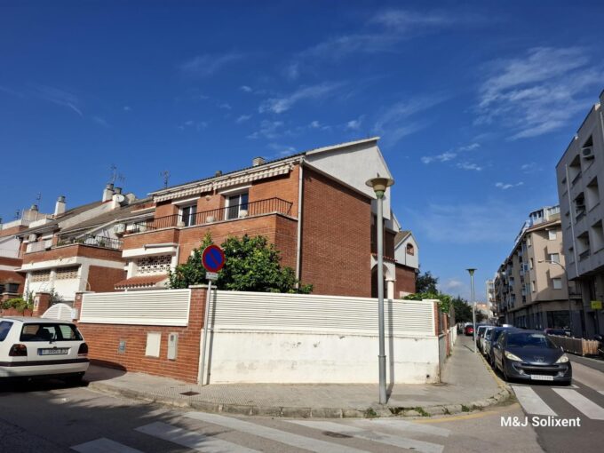 ✨ **¡Tu hogar ideal te espera en El Vendrell!** ✨_1