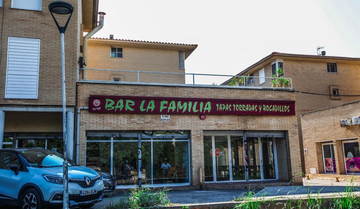 ️ Encantador Local Comercial en Venta en El Vendrell