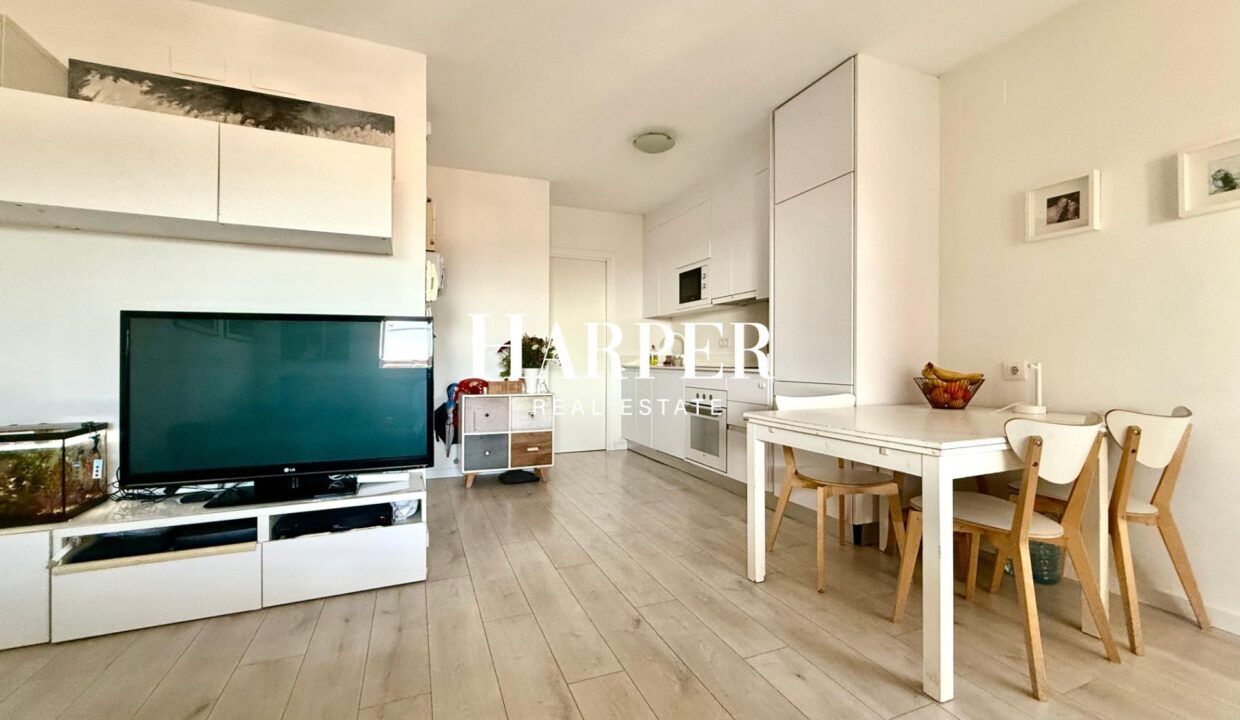 Apartamento de 2 Habitaciones en Sants con Vistas de 360 Grados_5