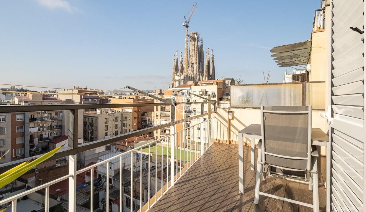 Ático con espectaculares vistas a la Sagrada Familia_1