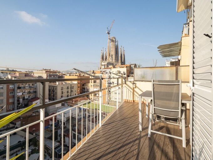 Ático con espectaculares vistas a la Sagrada Familia_1