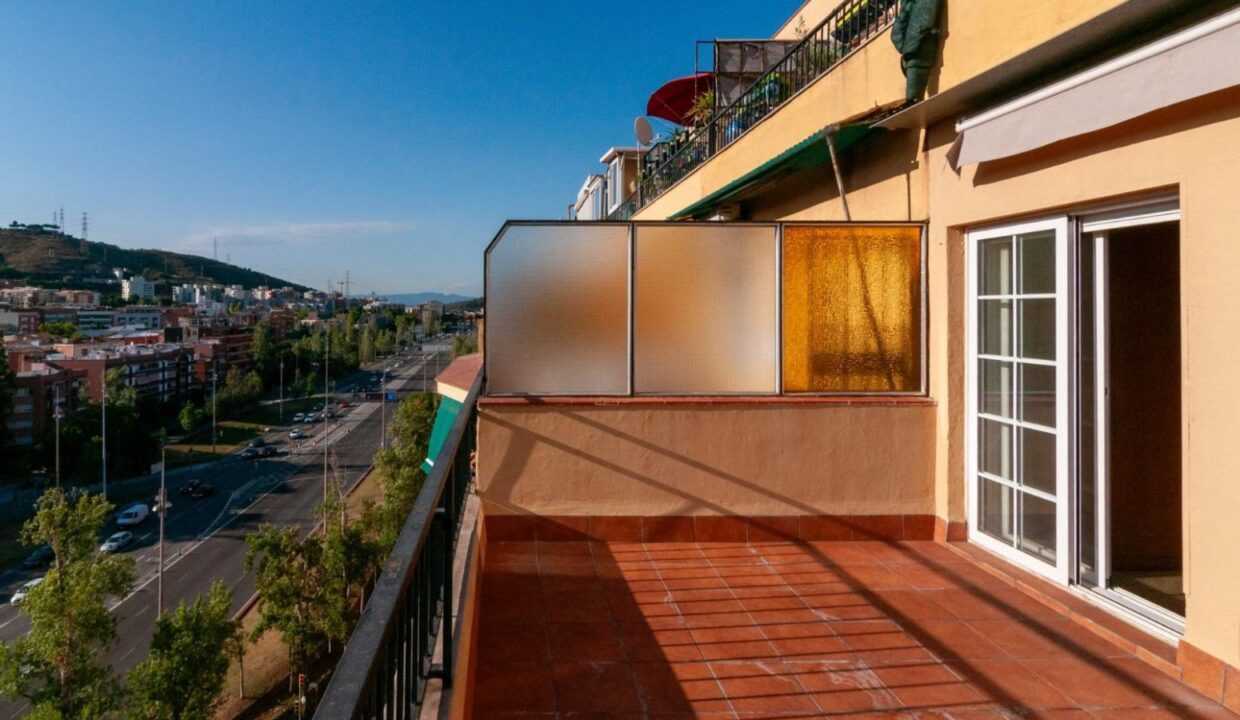 Ático con terraza en Sant Andreu_2