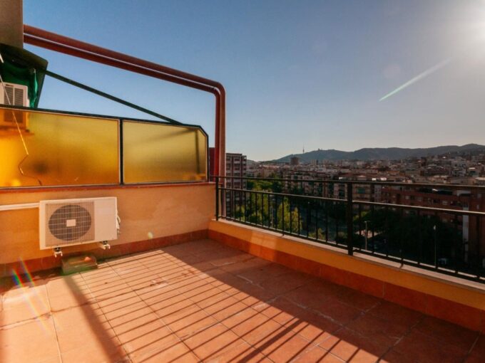 Ático con terraza en Sant Andreu_1