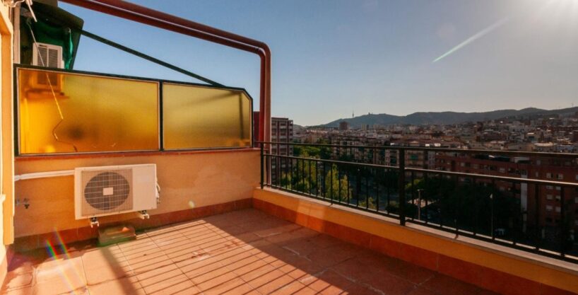 Ático con terraza en Sant Andreu_1