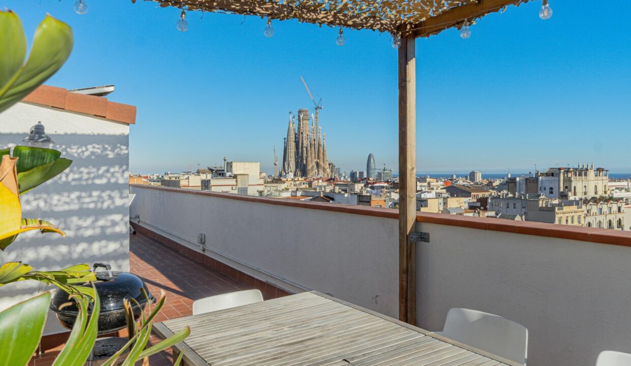 Ático con vistas a la Sagrada Família en pleno Paseo Sant Joan_3