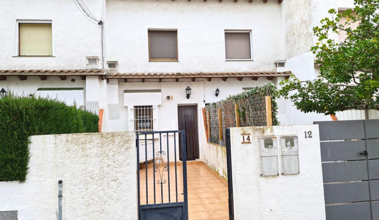 Casa Adosada en Venta en Sant Salvador