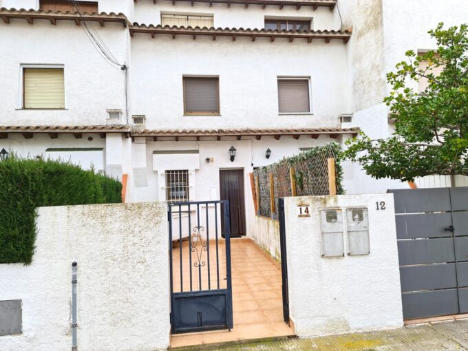 Casa Adosada en Venta en Sant Salvador