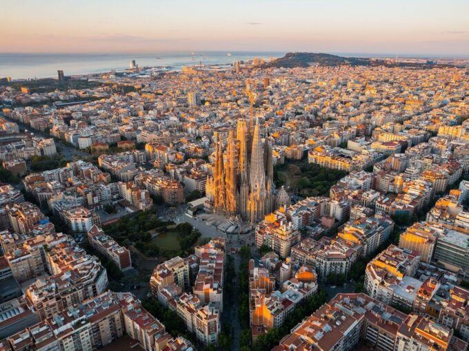 EDIFICIO PARA REHABILITAR EN BARCELONA_1