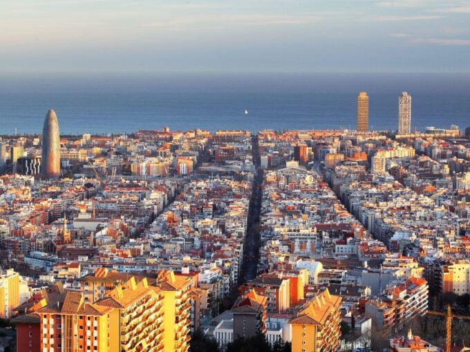 EDIFICIO PARA USO TERCIARIO EN BARCELONA_1