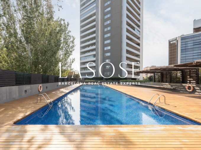 Exclusivo Piso en Poblenou con Vistas Inigualables