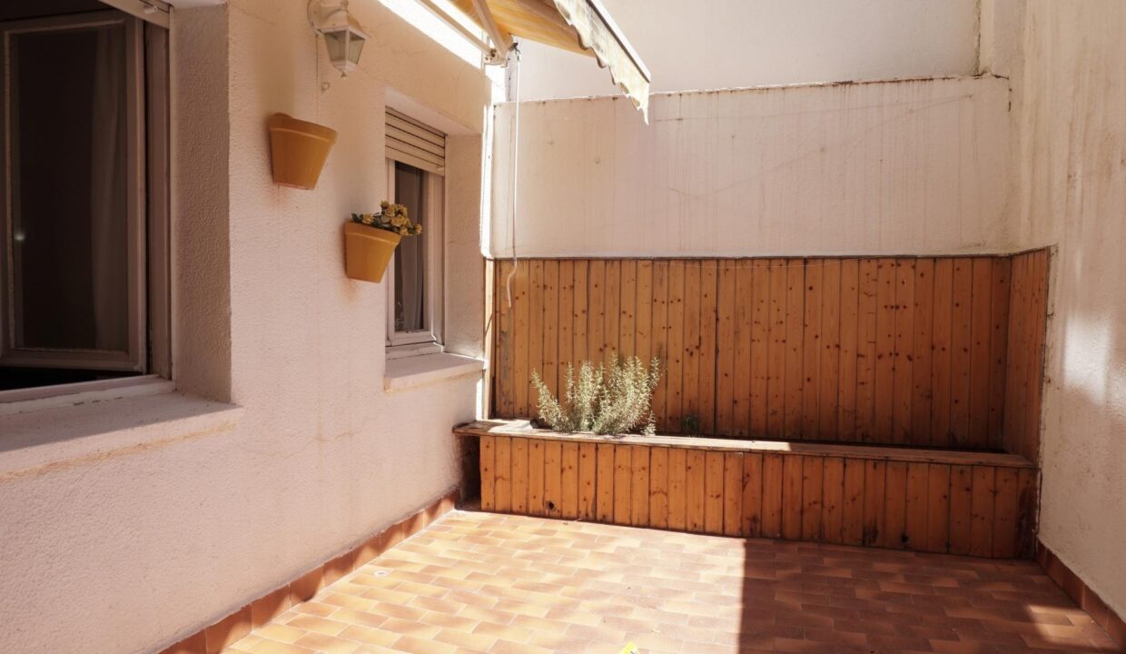 INVERSIÓN - Vivenda con gran terraza cercana a los Jardines del Turó del Putxet i el Parc Güell._4