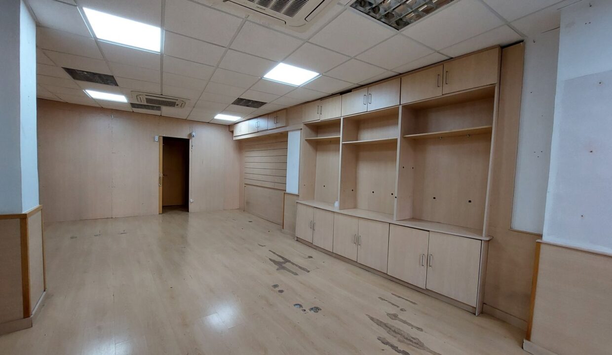 Local comercial en Via Julia 95 (Pl. Francesc Layret)_4