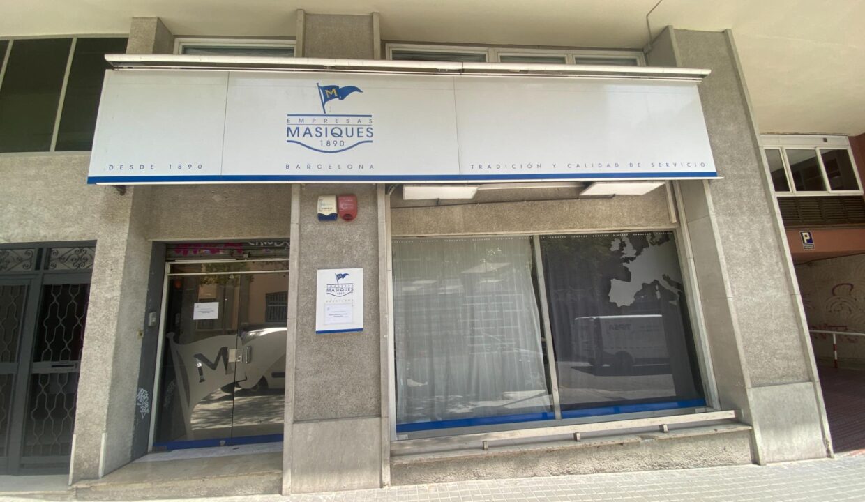 Local comercial en venta calle Dos de Maig 238