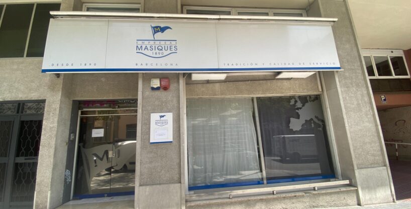 Local comercial en venta calle Dos de Maig 238