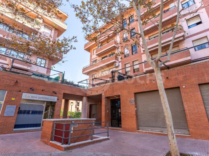 PISO DE 4 HABITACIONES PARKING Y TRASTERO EN TARRAGONA_1