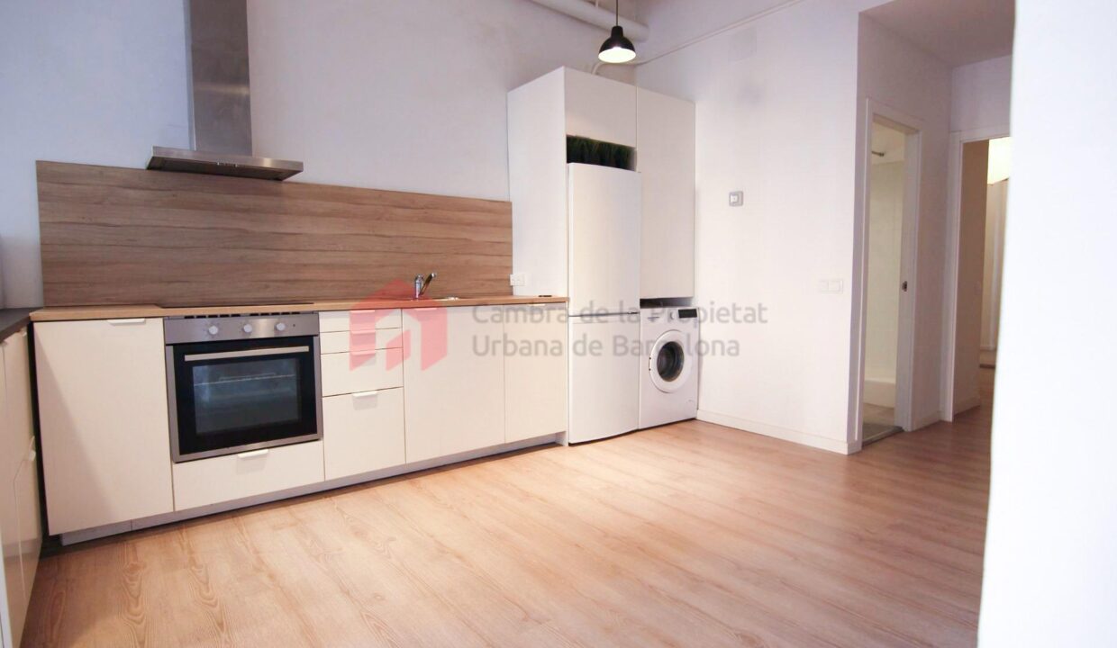 PISO EN VENTA REFORMADO EN SANTS JUNTO A LA PLAZA DE SANTS_5