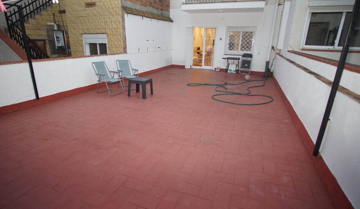 PISO REFORMADO CON TERRAZA_1