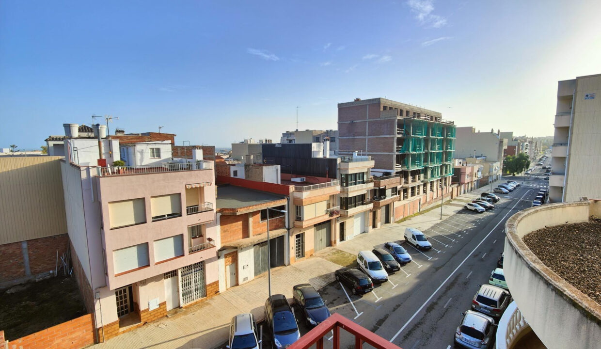 Piso de 2 habitaciones con terraza en la zona del Campo de Futbol_2