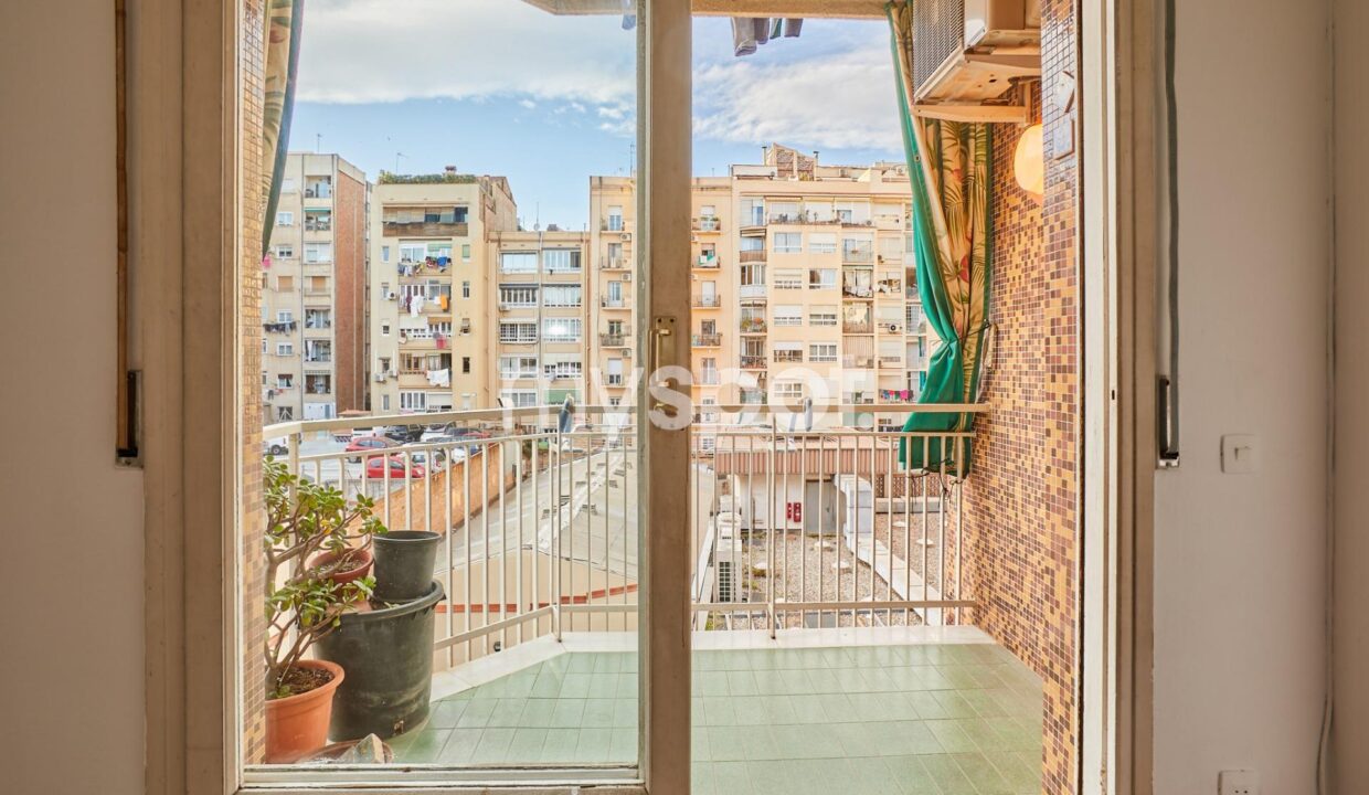 Piso de 4 habitaciones al lado del Mercado de Sant Antoni_2