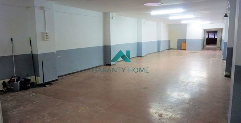 Se vende local comercial en Zona Sants_1