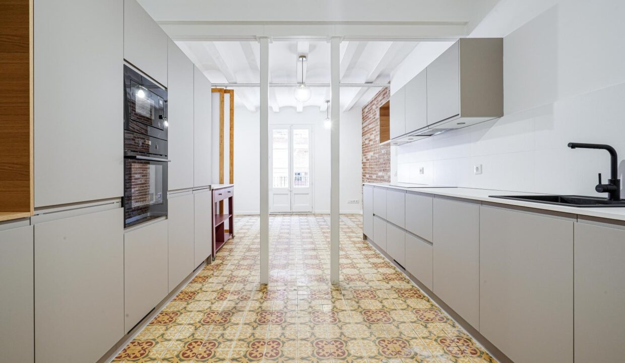 Vivienda en venta recientemente reformada en pleno corazón de Barcelona._2