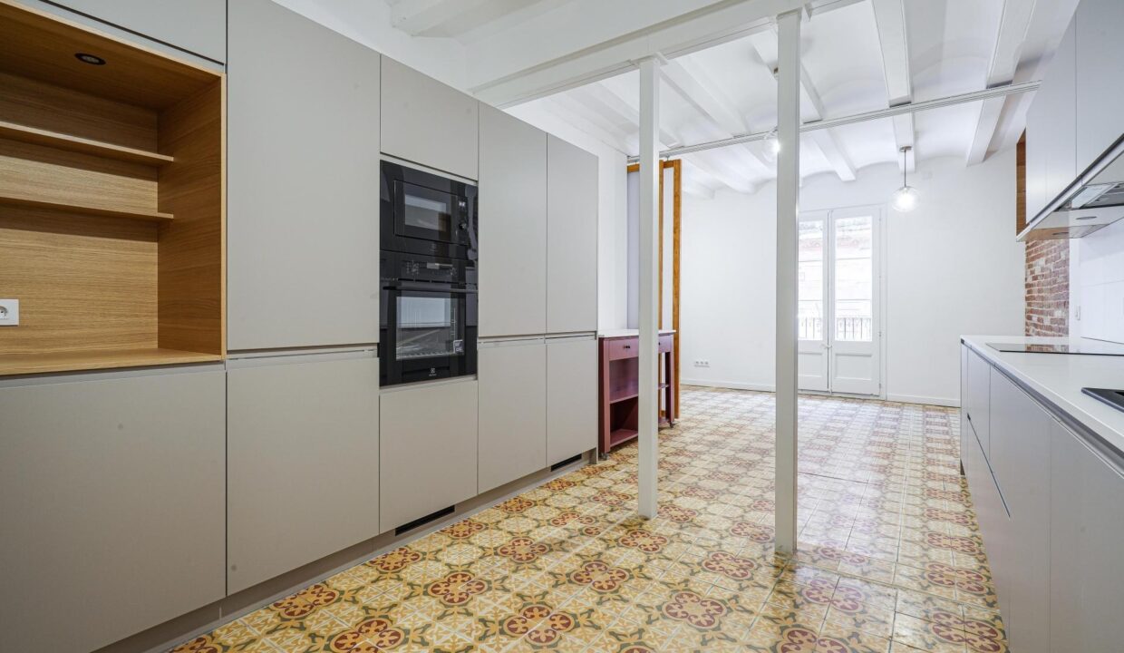 Vivienda en venta recientemente reformada en pleno corazón de Barcelona._1